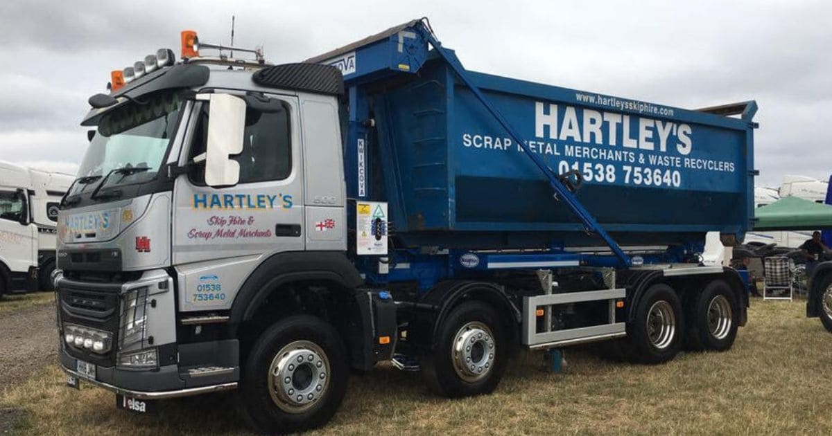Large Commercial Skips A large Commercial Skip wagon